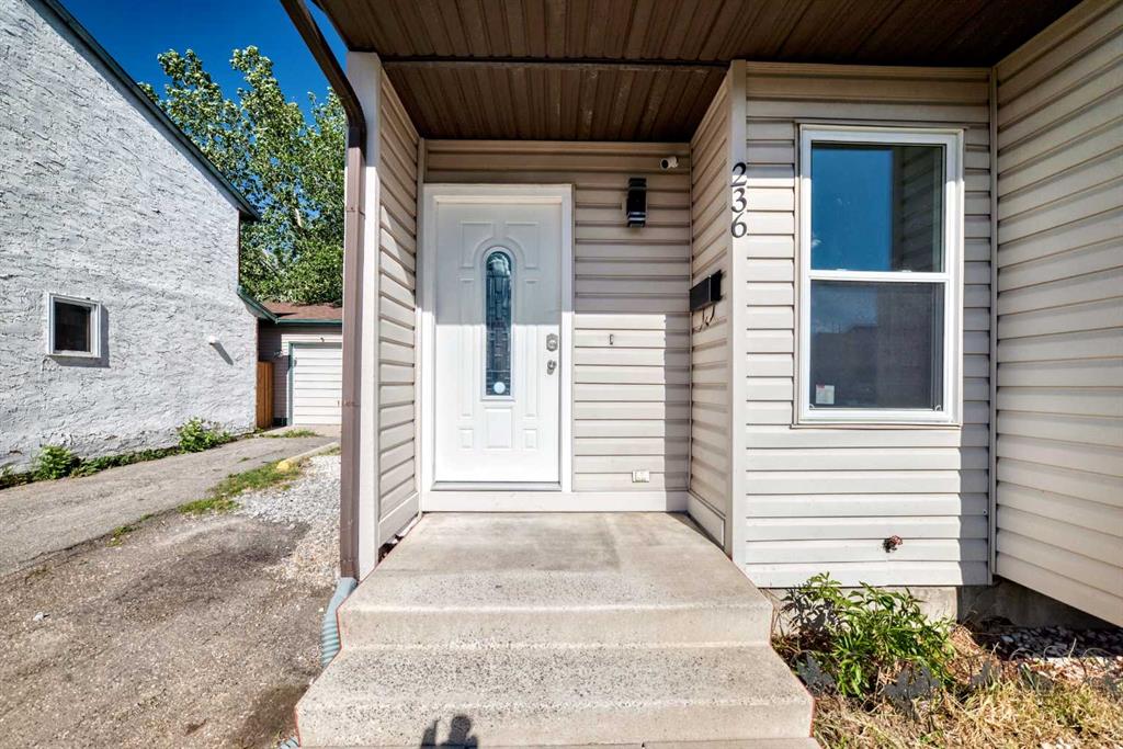 Picture for 236 Pinemill Mews NE