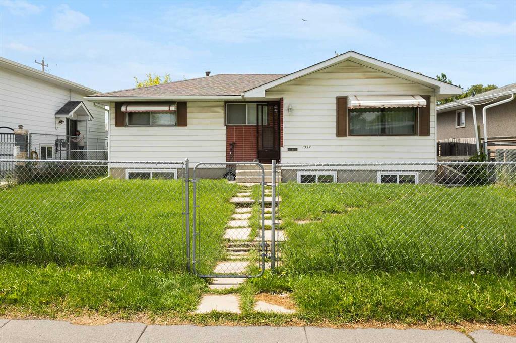 Picture for 1527 46 Street SE