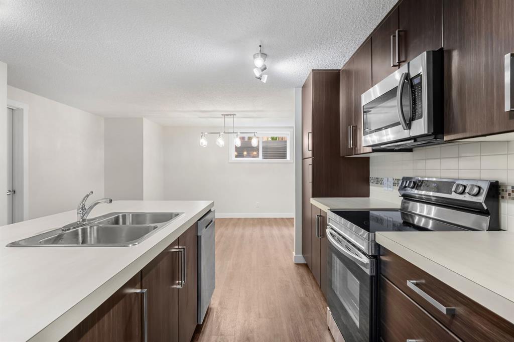 Picture for 517 Mckenzie Towne Close SE