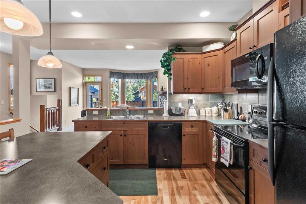 Picture for 1073 Wilson Way  https://www.cirrealty.ca/reb/creb/73/A2265573_16.jpg