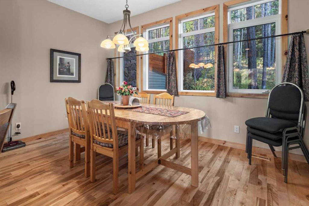 Picture for 1073 Wilson Way  https://www.cirrealty.ca/reb/creb/73/A2265573_20.jpg