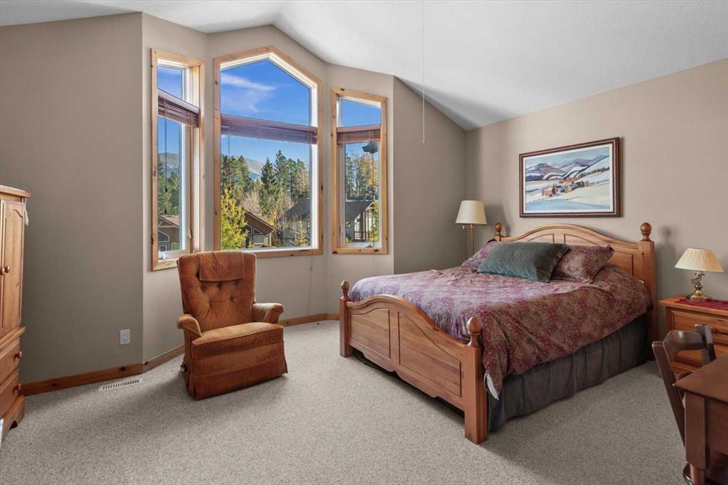 Picture for 1073 Wilson Way  https://www.cirrealty.ca/reb/creb/73/A2265573_28.jpg