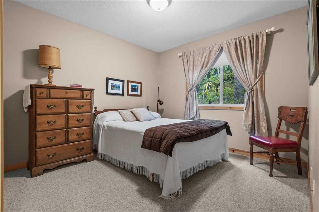 Picture for 1073 Wilson Way  https://www.cirrealty.ca/reb/creb/73/A2265573_37.jpg