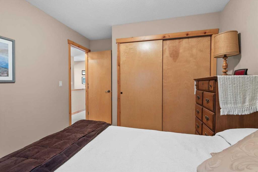 Picture for 1073 Wilson Way  https://www.cirrealty.ca/reb/creb/73/A2265573_38.jpg