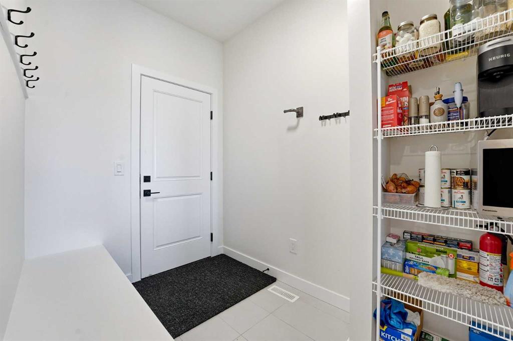 Picture for 16 Key Cove SW https://www.cirrealty.ca/reb/creb/73/A2266673_7.jpg