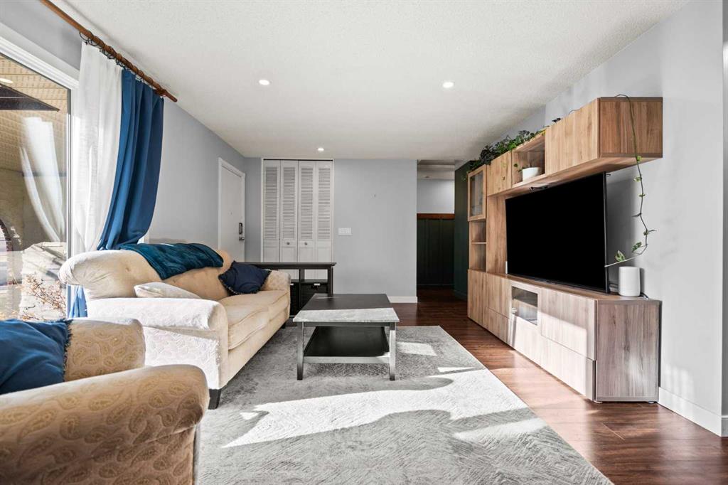 Picture for 2628 106 Avenue SW