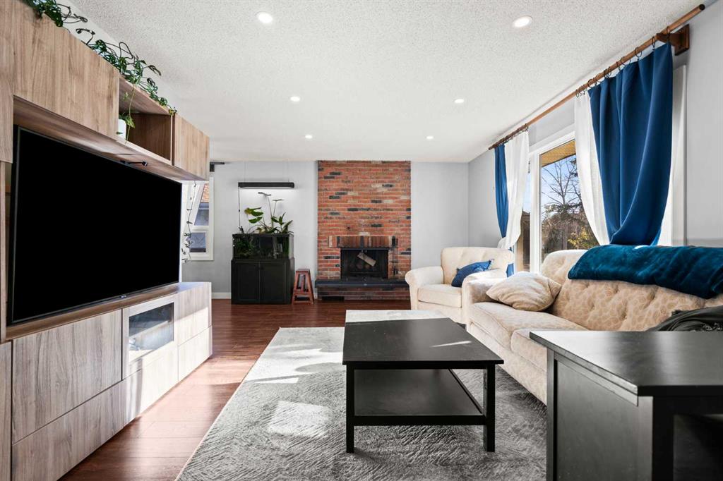 Picture for 2628 106 Avenue SW