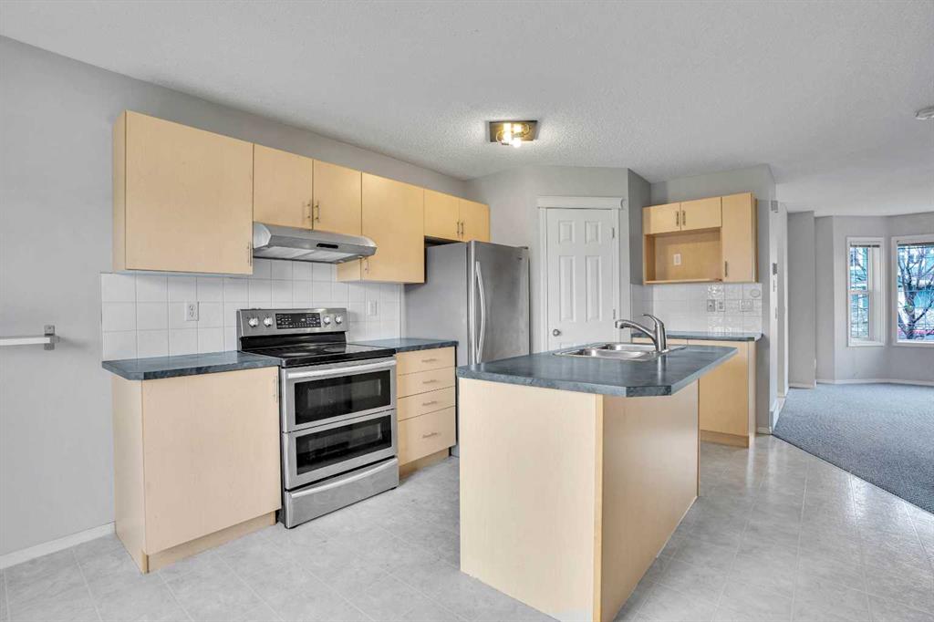 Picture for 171 Saddlemead Green NE