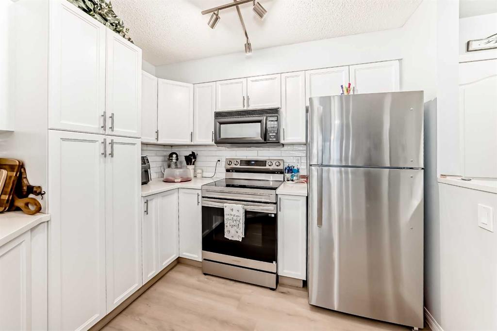 Picture for 107, 345 Rocky Vista Park NW