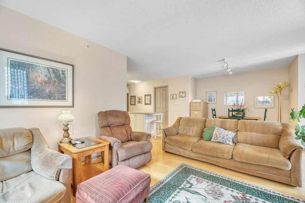 Picture for 507, 650 10 Street SW