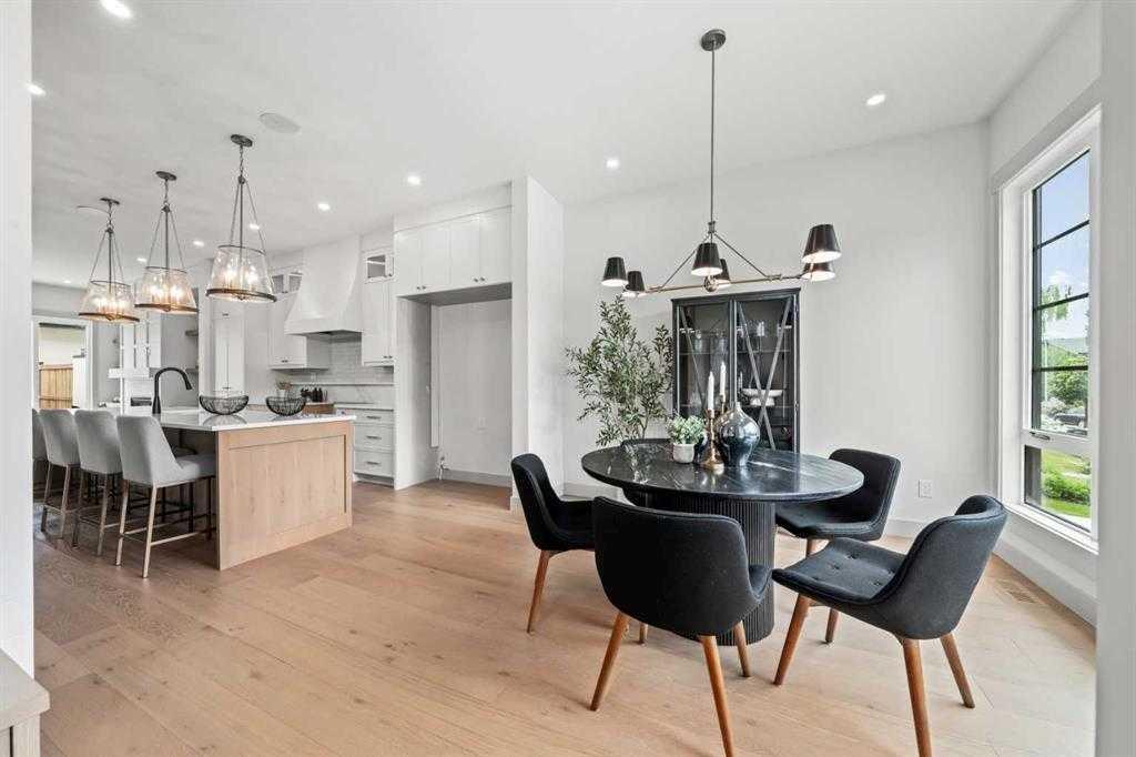 Picture for 2533 2 Avenue NW