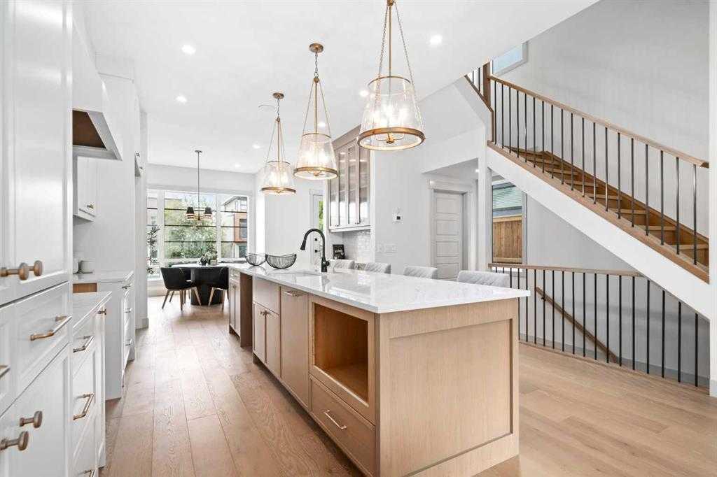 Picture for 2533 2 Avenue NW