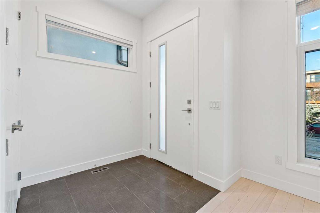 Picture for 2409 28 Avenue SW