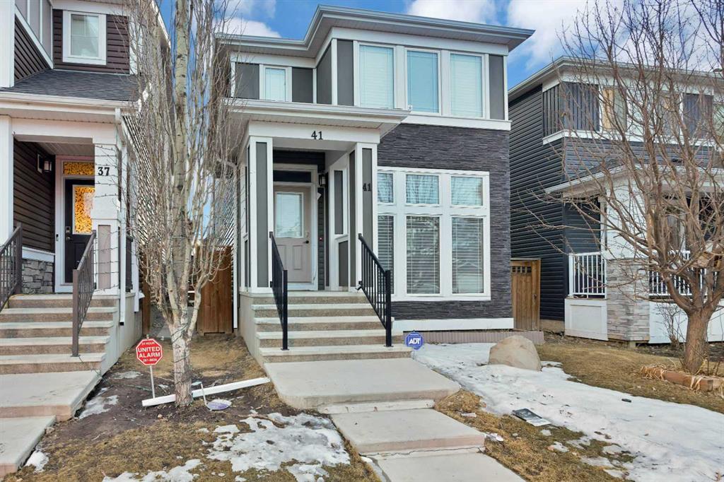 Picture for 41 Red Embers Row NE