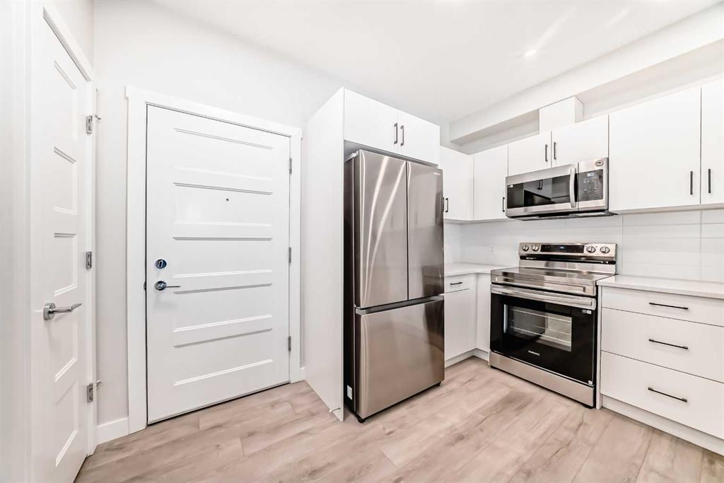 Picture for 2111, 2117 81 Street SW