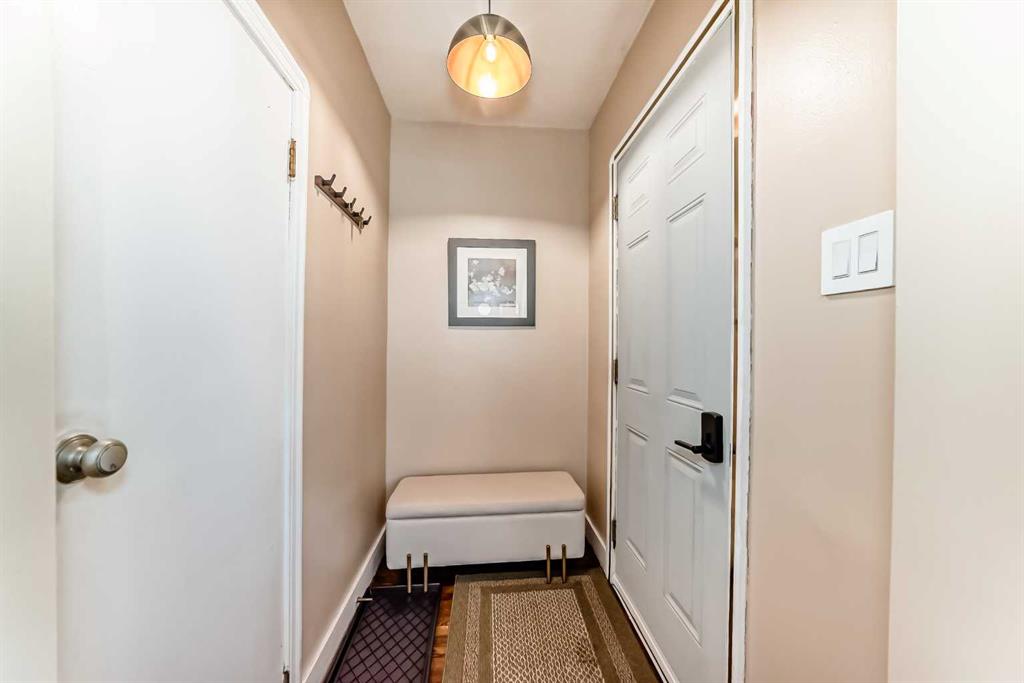 Picture for 133 28 Avenue NE