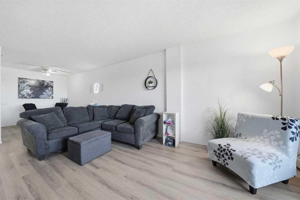 Picture for 604, 2011 University Drive NW