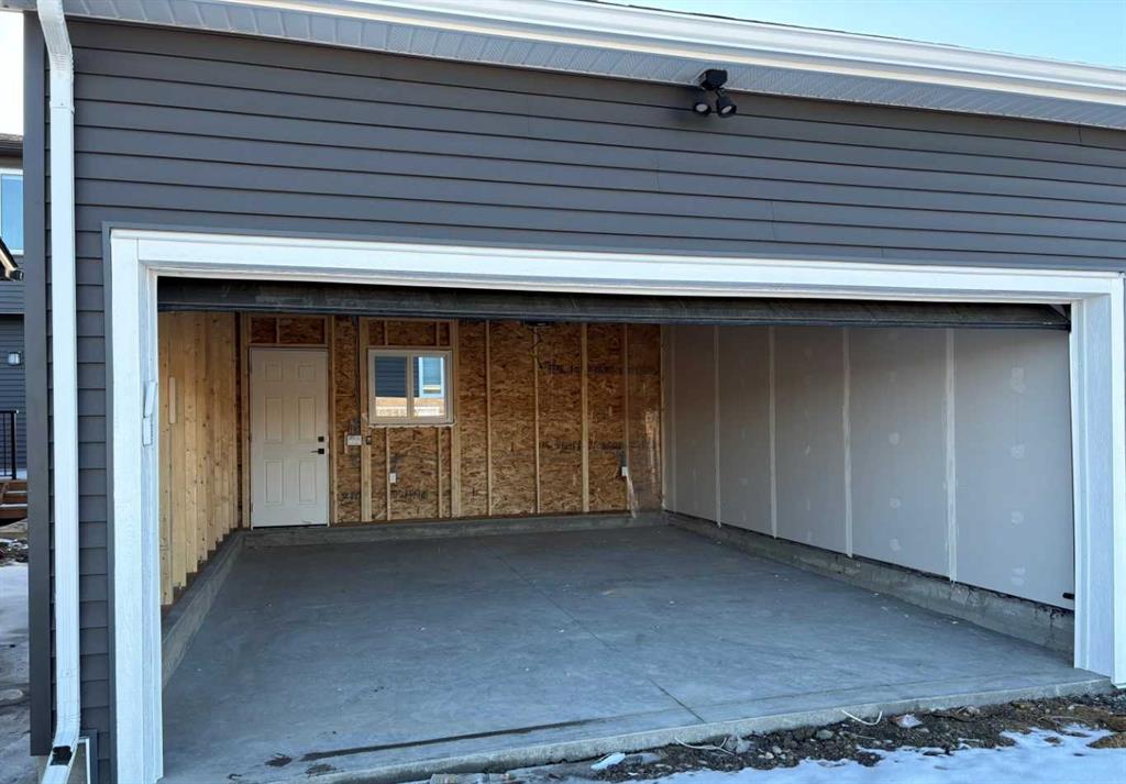 Picture for 862 Wolf Willow Boulevard SE