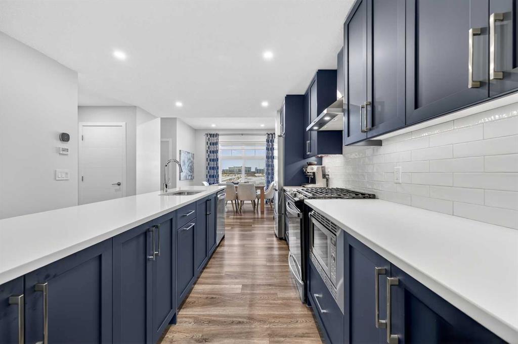 Picture for 233 Les Jardins Park SE