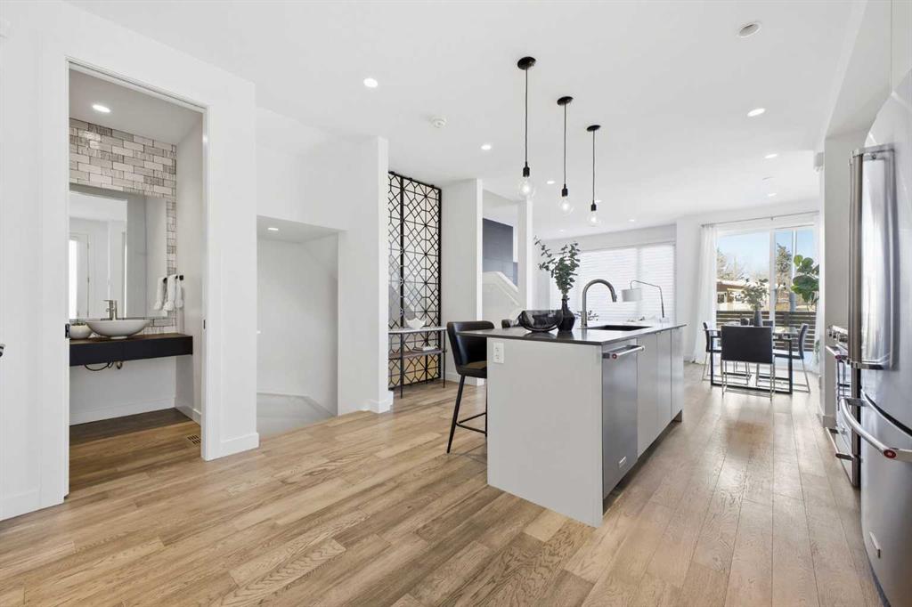 Picture for 4905 16 Street SW