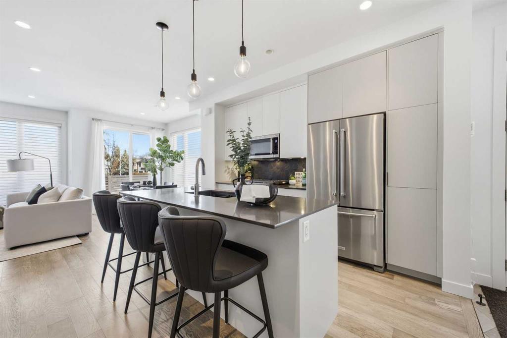 Picture for 4905 16 Street SW