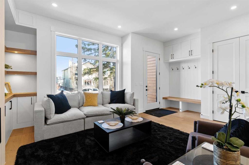 Picture for 2419 26 Street SW