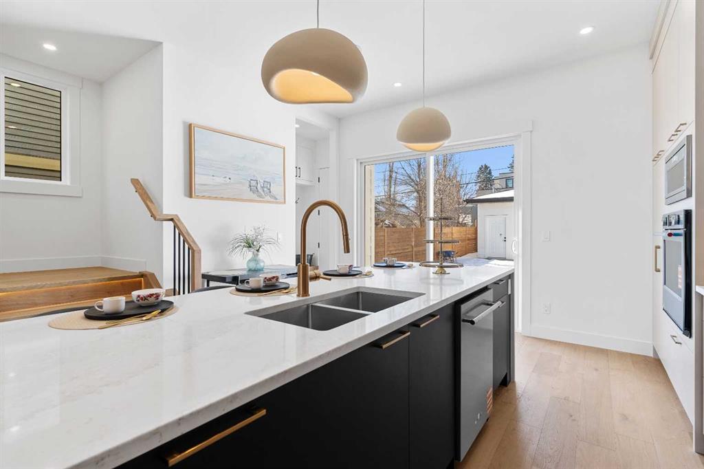 Picture for 2419 26 Street SW