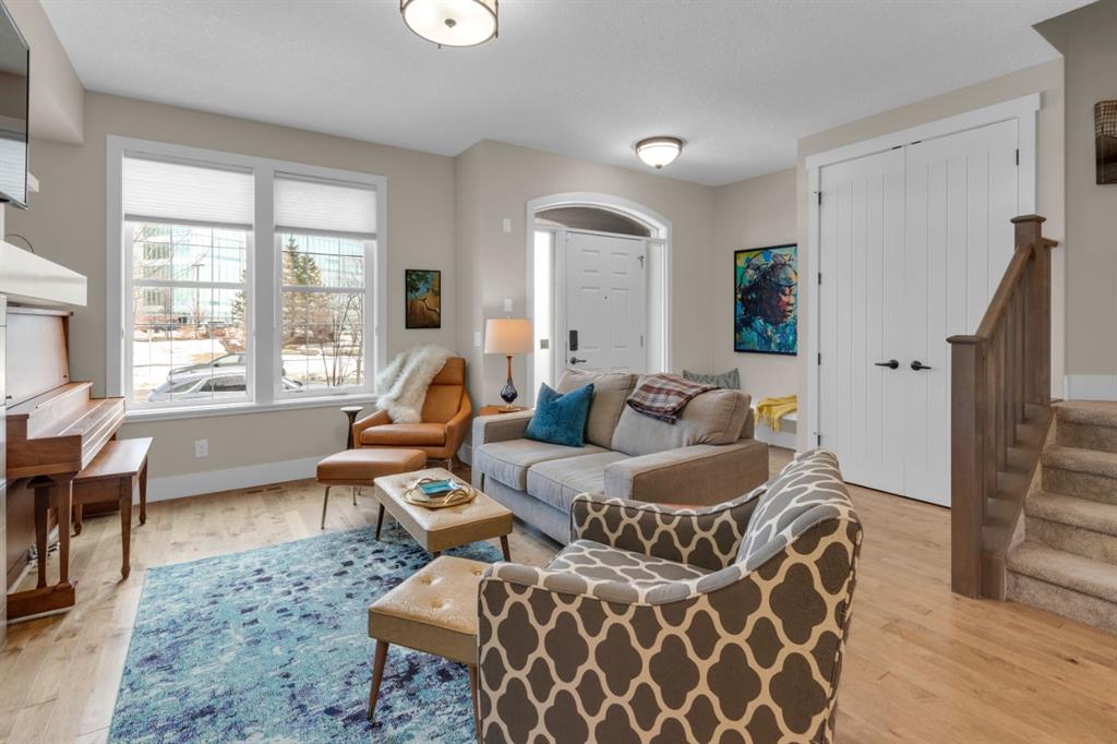 Picture for 376 Quarry Park Boulevard SE