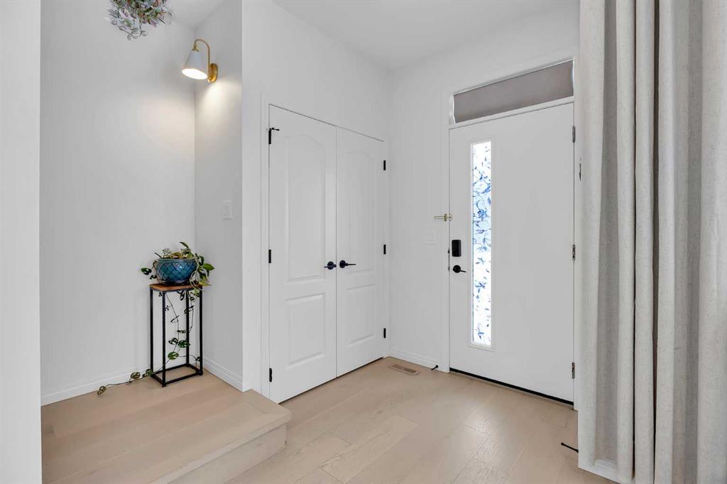 Picture for 76 Edith Mews NW