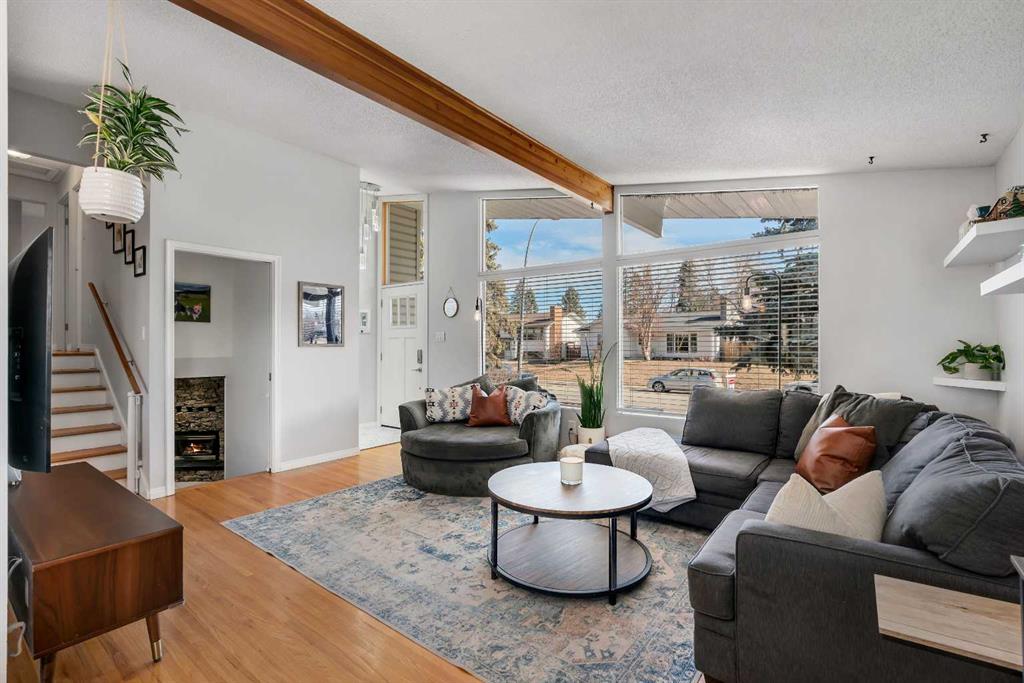 Picture for 9939 Maplecreek Drive SE