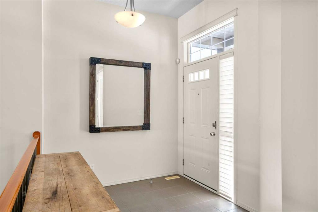 Picture for 385 Discovery Ridge Boulevard SW