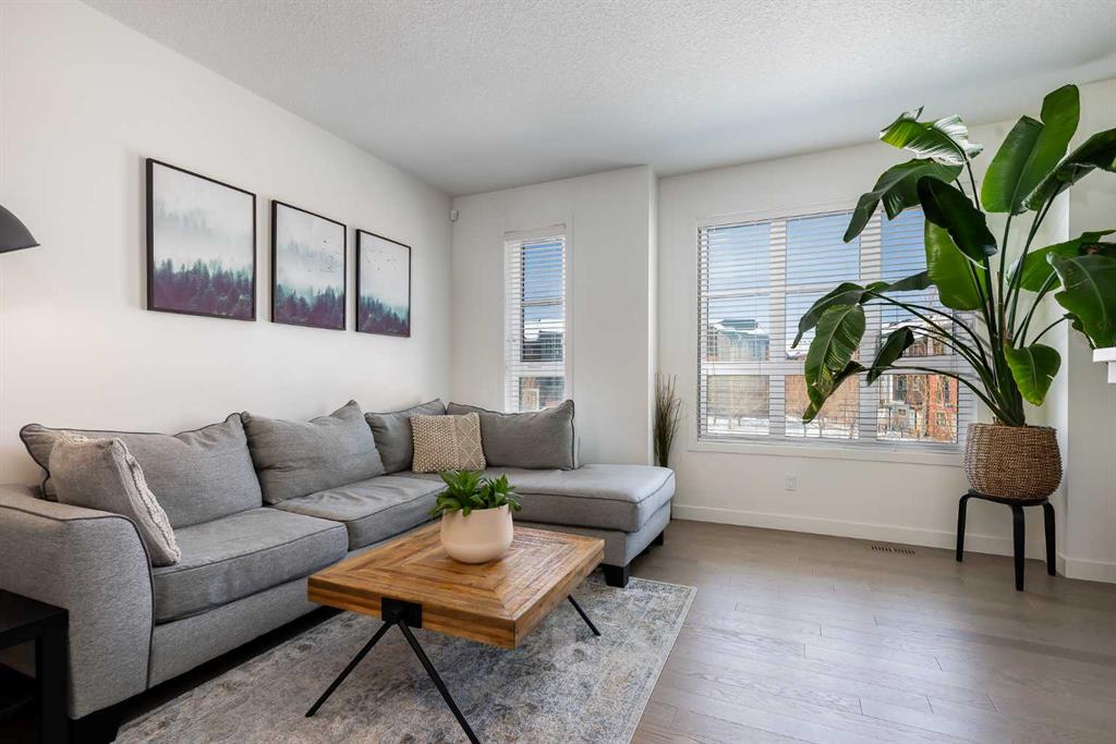 Picture for 160 Walden Path SE