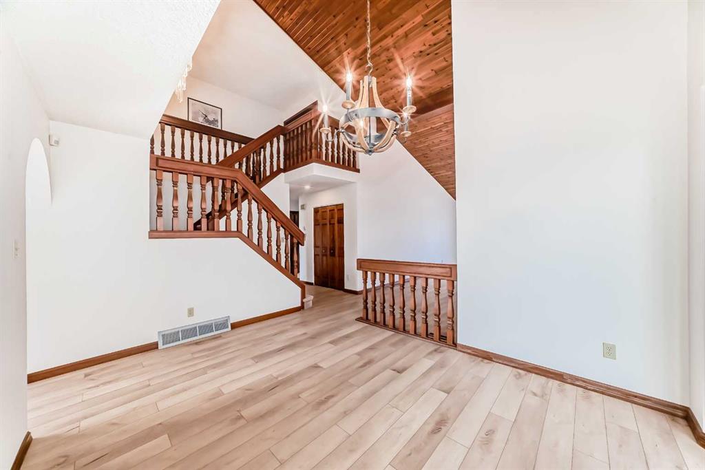 Picture for 744 Strathcona Drive SW