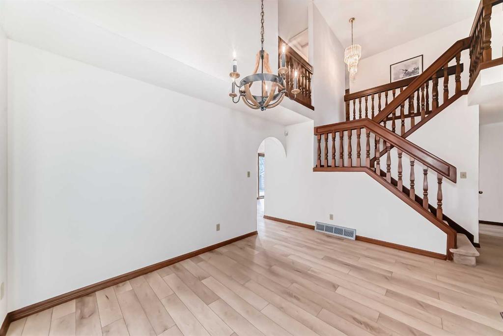 Picture for 744 Strathcona Drive SW