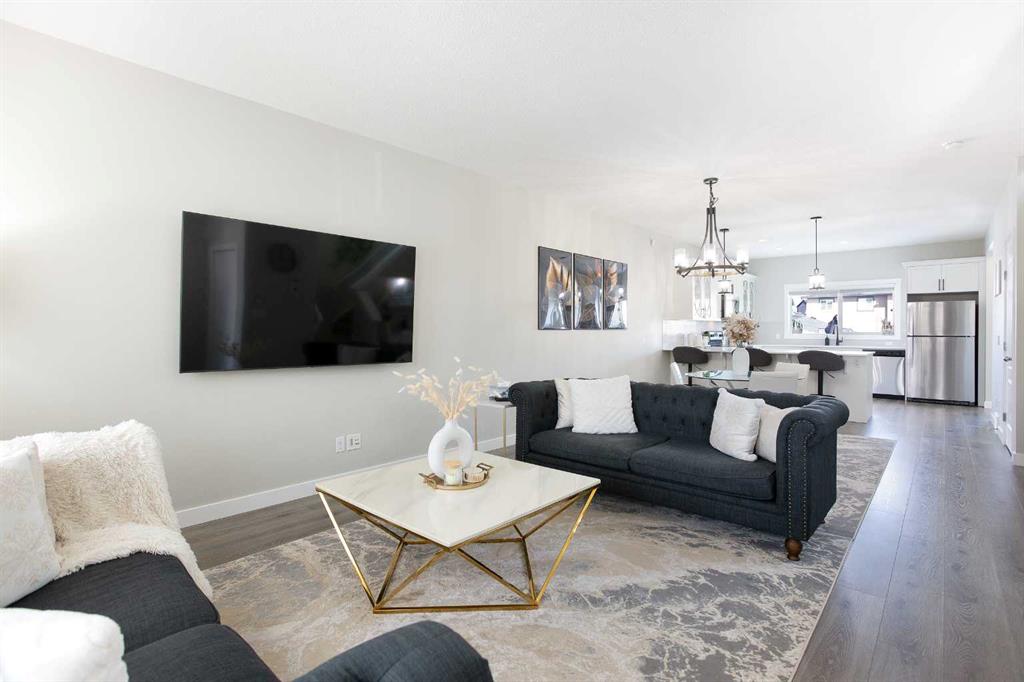 Picture for 382 Hillcrest Road SW