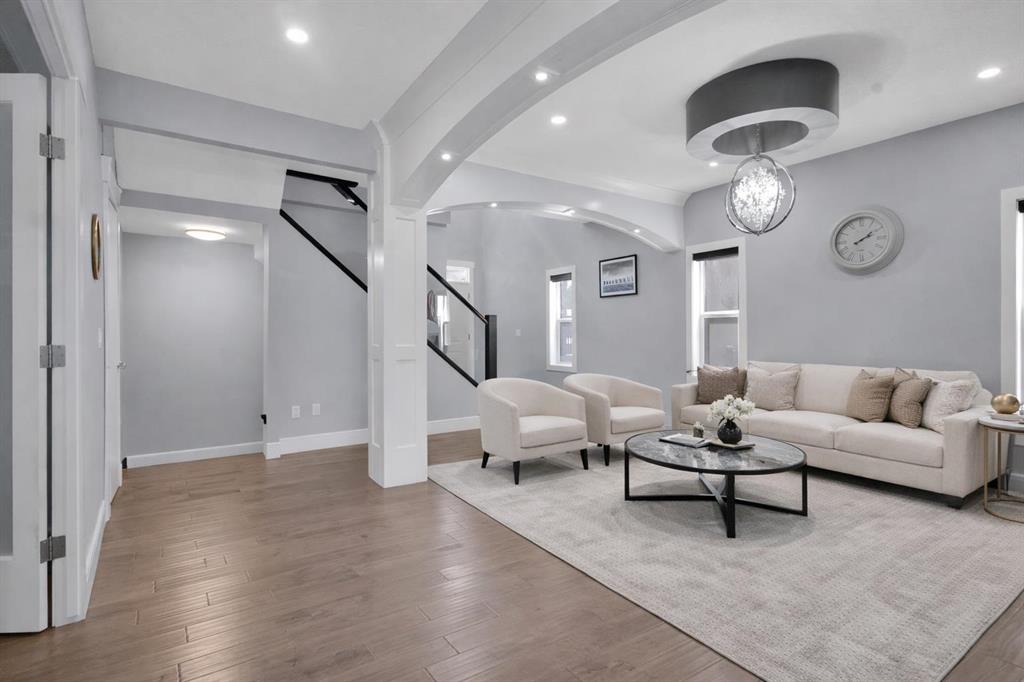 Picture for 302 Kinniburgh Rd  