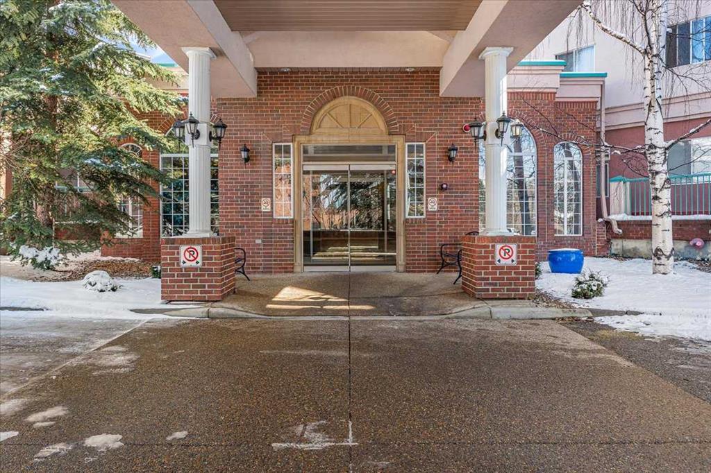 Picture for 302, 200 Lincoln Way SW