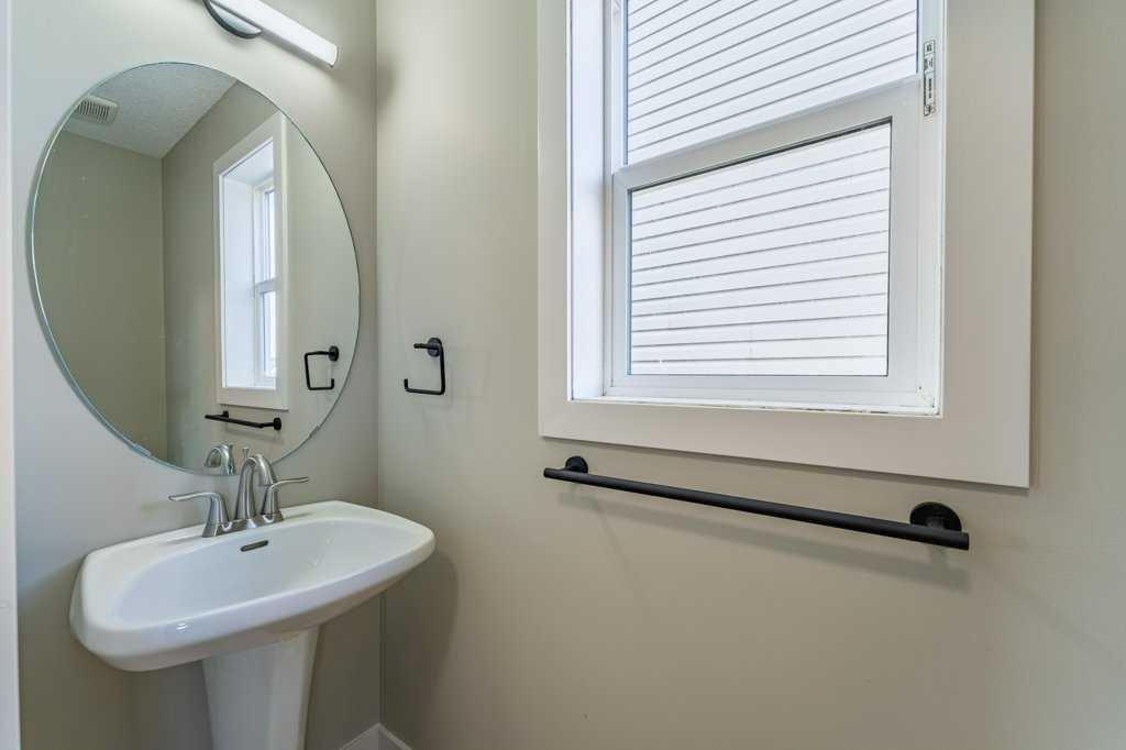 Picture for 11 Saddlemont Close NE