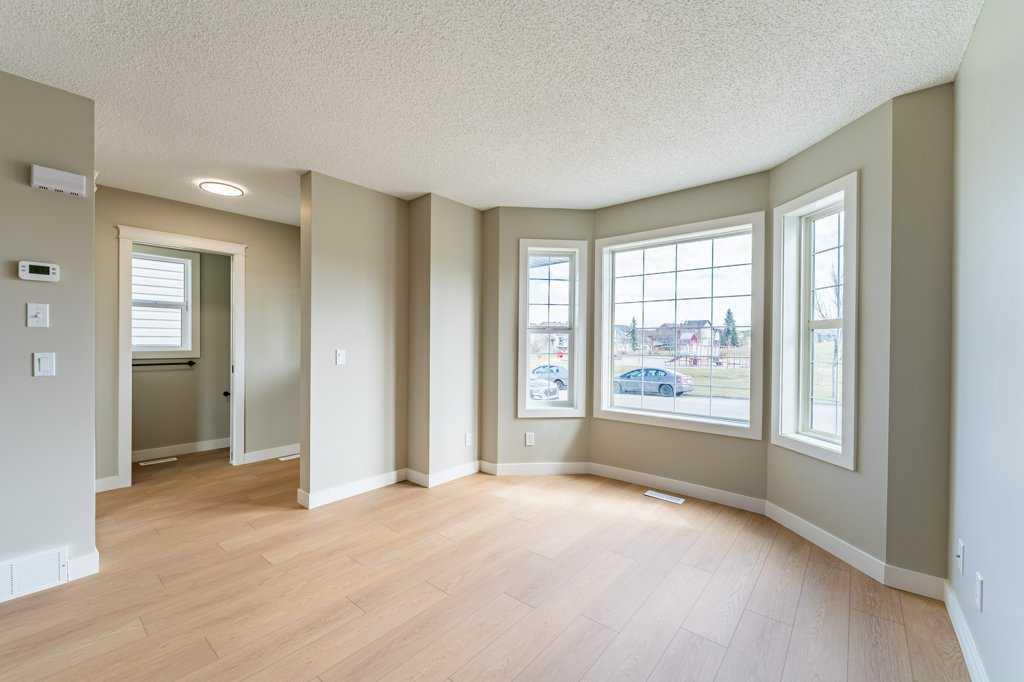 Picture for 11 Saddlemont Close NE