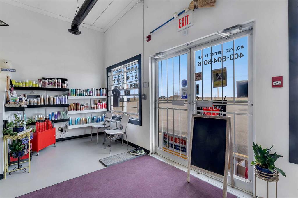 Picture for 3, 720 Centre Street NE