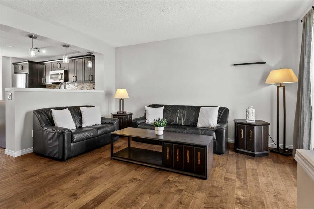 Picture for 86 Elgin Meadows Gardens SE