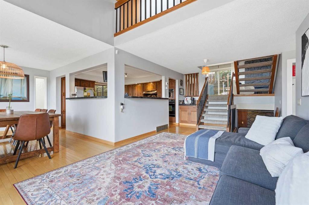 Picture for 39 Coach Manor Terrace SW