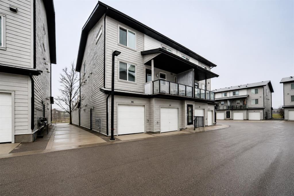 Picture for 202, 245 Redstone Walk NE