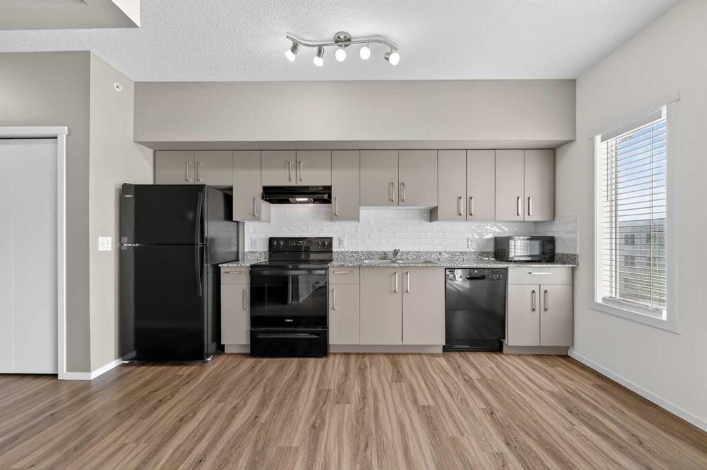 Picture for 1611, 4641 128 Avenue NE