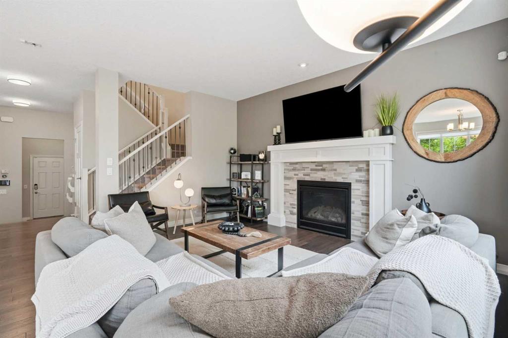 Picture for 6 Mahogany Lane SE
