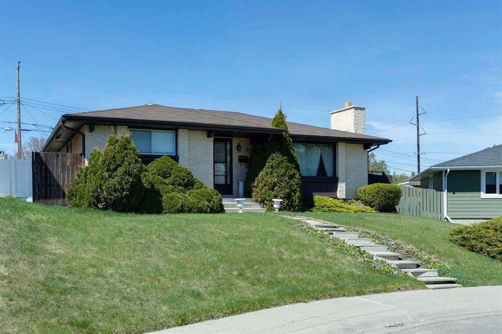 Picture for 1132 Hunterston Hill NW