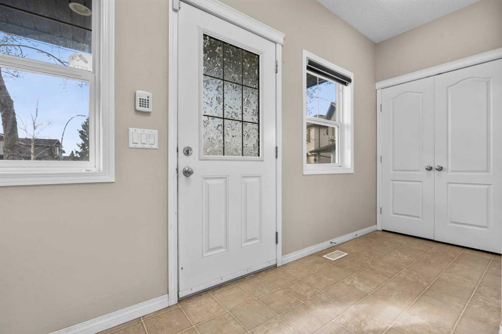 Picture for 246 Martinwood Place NE