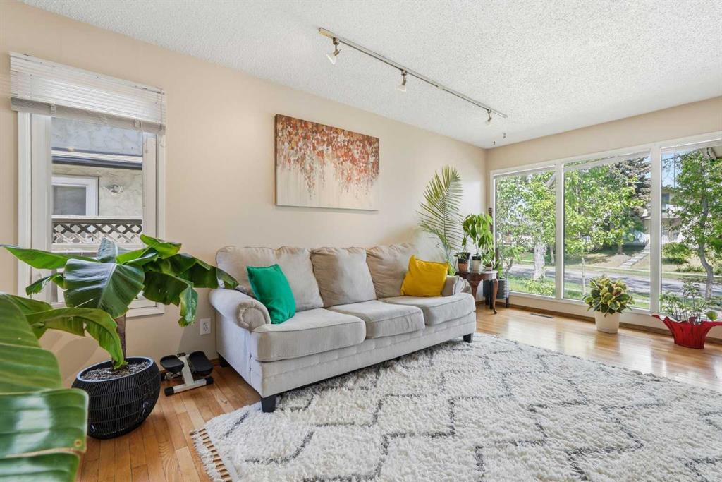 Picture for 121 Sunbank Way SE