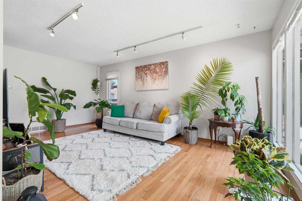 Picture for 121 Sunbank Way SE