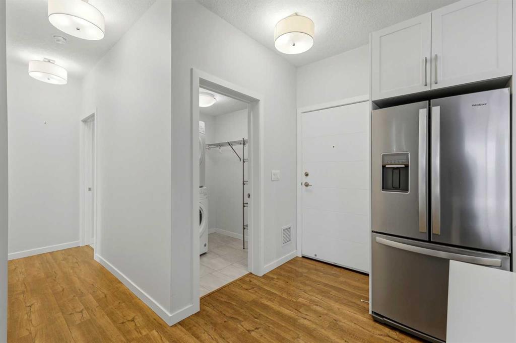 Picture for 212, 122 Mahogany Centre SE